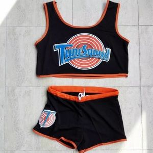 WOMENS TUNE SQUAD TOP AND SHORTS COSTUME